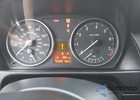 2013 BMW X1 Sdrive28I из США, поврежденный, VIN WBAVM1C51DVW44829